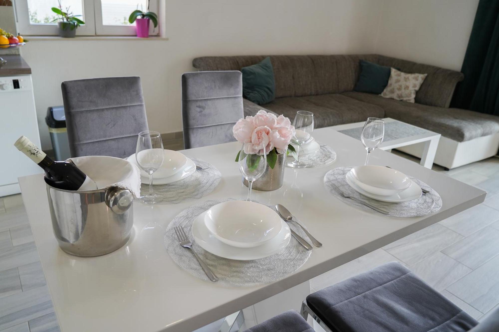 Apartman Buljan Makarska Zewnętrze zdjęcie